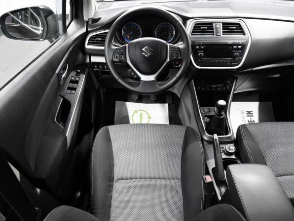 Suzuki SX4 II (S-Cross) с пробегом 2014 года, цена 975 000 рублей, 348782 км, хэтчбек, Автокод Объявления