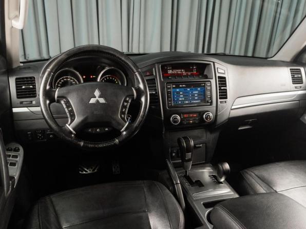 Mitsubishi Pajero IV Рестайлинг 1 с пробегом 2012 года, цена 1 949 000 рублей, 251208 км, внедорожник, Автокод Объявления