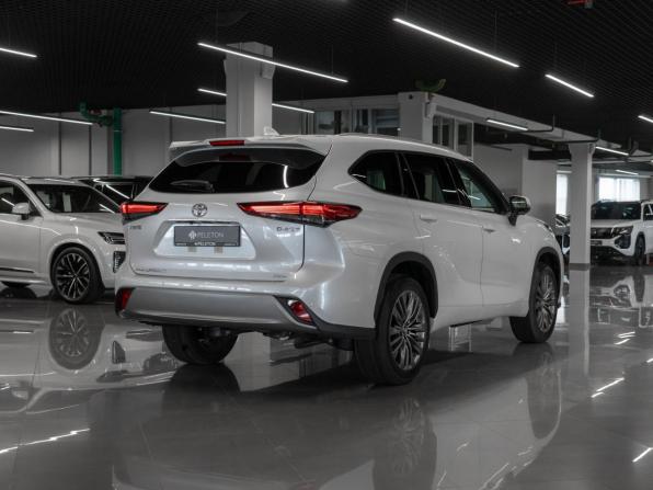 Toyota Highlander IV (XU70) с пробегом 2026 года, цена 5 370 000 рублей, 15 км, внедорожник, Автокод Объявления