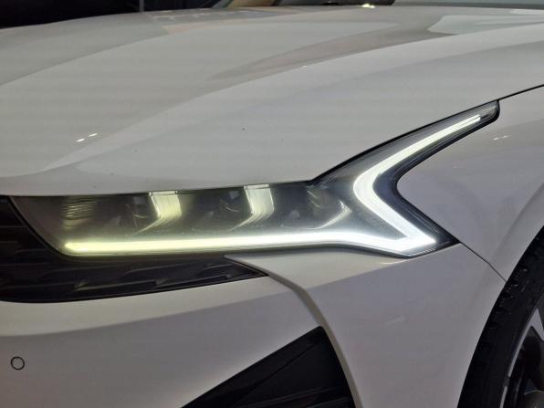 Kia K5 III с пробегом 2021 года, цена 2 414 000 рублей, 117872 км, седан, Автокод Объявления