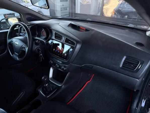Kia Ceed II с пробегом 2012 года, цена 970 000 рублей, 212427 км, хэтчбек, Автокод Объявления