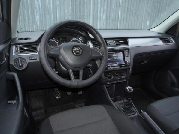 Skoda Rapid I Рестайлинг с пробегом 2018 года, цена 1 068 000 рублей, 152805 км, лифтбек, Автокод Объявления