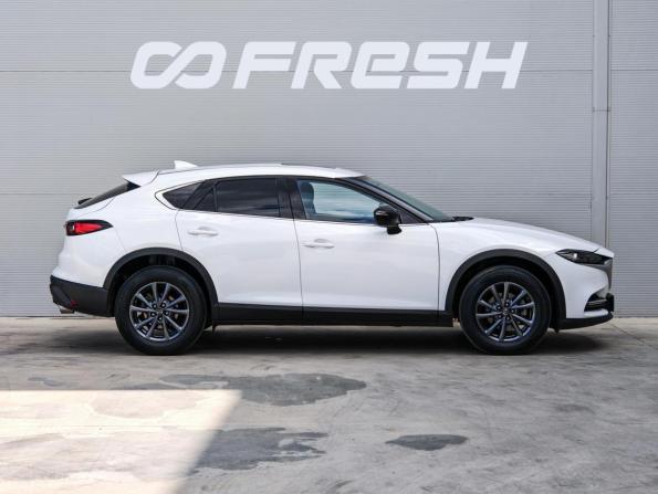 Mazda CX-4 I Рестайлинг с пробегом 2022 года, цена 2 970 000 рублей, 111283 км, внедорожник, Автокод Объявления