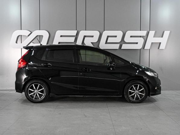 Honda Fit III Рестайлинг с пробегом 2018 года, цена 1 159 000 рублей, 91458 км, хэтчбек, Автокод Объявления