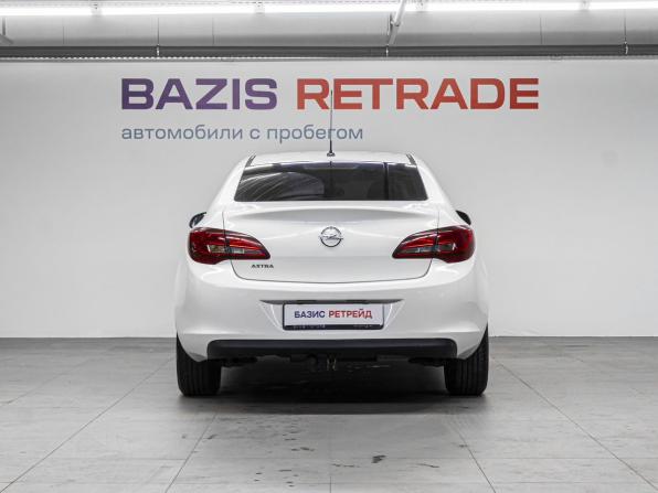 Opel Astra J Рестайлинг с пробегом 2014 года, цена 750 000 рублей, 174550 км, седан, Автокод Объявления