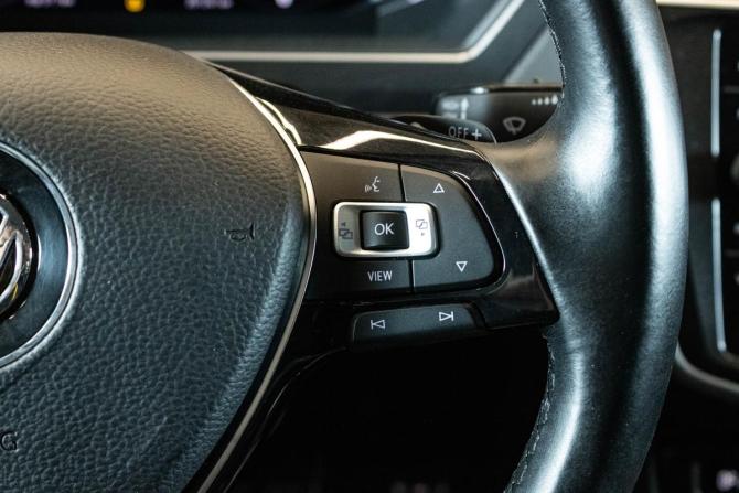 Volkswagen Tiguan II с пробегом 2018 года, цена 2 499 000 рублей, 201219 км, внедорожник, Автокод Объявления