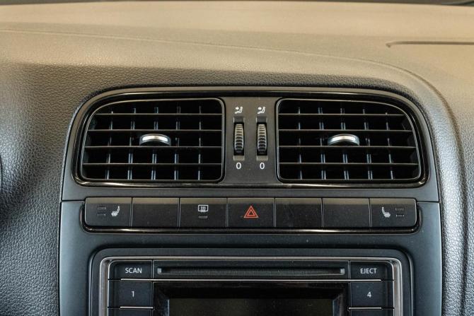 Volkswagen Polo V с пробегом 2014 года, цена 849 000 рублей, 183966 км, седан, Автокод Объявления