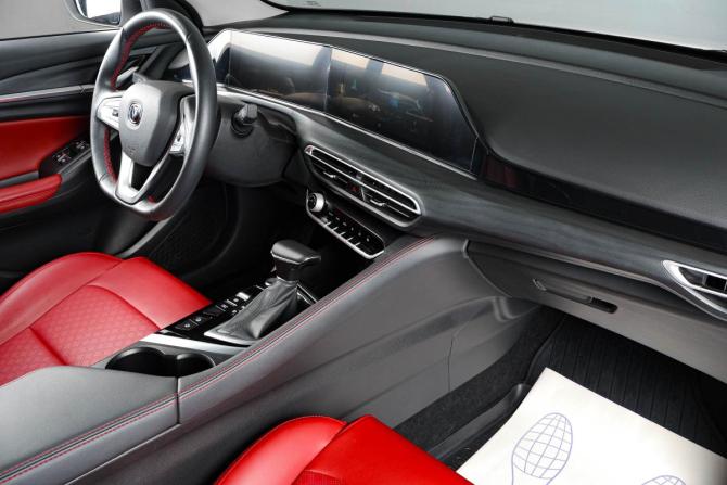 Changan Eado Plus с пробегом 2023 года, цена 1 579 000 рублей, 15500 км, седан, Автокод Объявления
