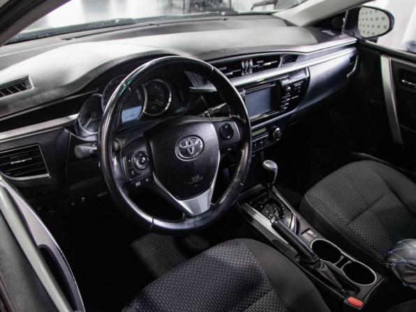 Toyota Corolla XI (E160 E170 E180) с пробегом 2013 года, цена 1 079 000 рублей, 178000 км, седан, Автокод Объявления