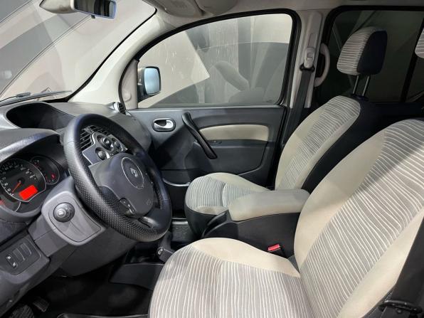 Renault Kangoo II с пробегом 2012 года, цена 895 000 рублей, 98299 км, компактвэн, Автокод Объявления