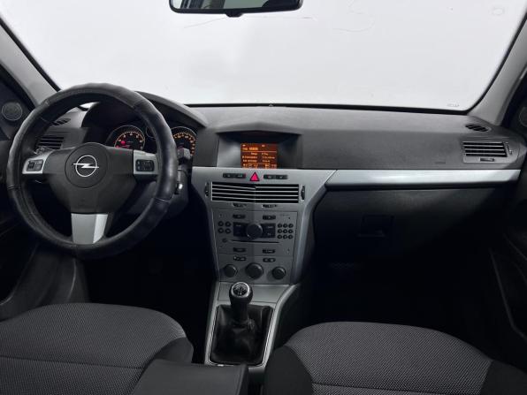 Opel Astra H Рестайлинг с пробегом 2010 года, цена 530 000 рублей, 262123 км, седан, Автокод Объявления