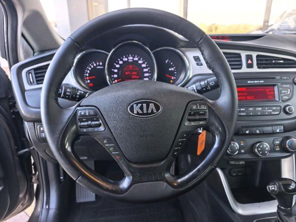 Kia Ceed II с пробегом 2015 года, цена 740 000 рублей, 188308 км, хэтчбек, Автокод Объявления
