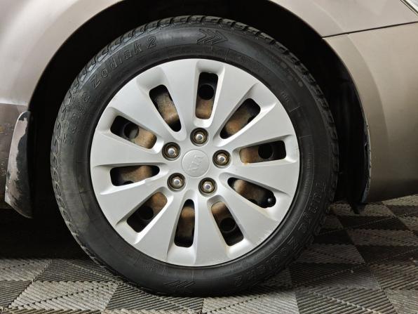 Kia Ceed I с пробегом 2007 года, цена 399 000 рублей, 298185 км, хэтчбек, Автокод Объявления