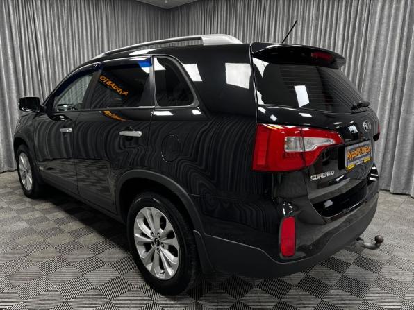 Kia Sorento II Рестайлинг с пробегом 2017 года, цена 1 900 000 рублей, 194635 км, внедорожник, Автокод Объявления