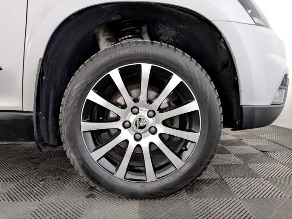Skoda Yeti I Рестайлинг с пробегом 2015 года, цена 1 275 000 рублей, 112874 км, внедорожник, Автокод Объявления