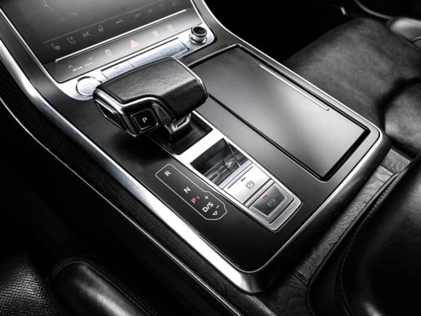 Audi Q8 I (4M) с пробегом 2019 года, цена 4 749 000 рублей, 183470 км, внедорожник, Автокод Объявления