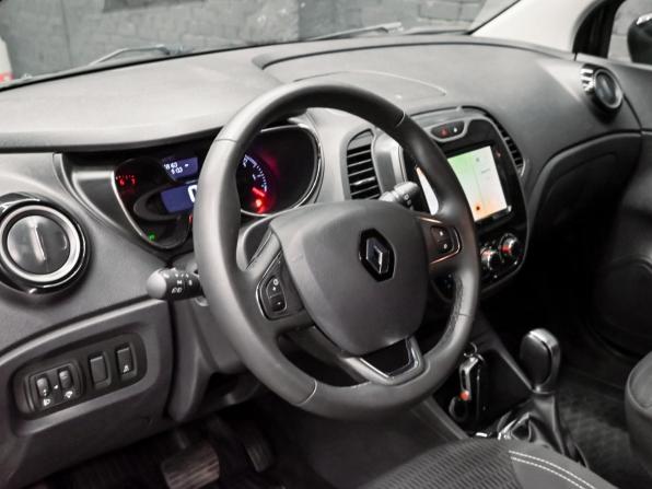 Renault Kaptur I с пробегом 2019 года, цена 1 780 000 рублей, 69158 км, внедорожник, Автокод Объявления