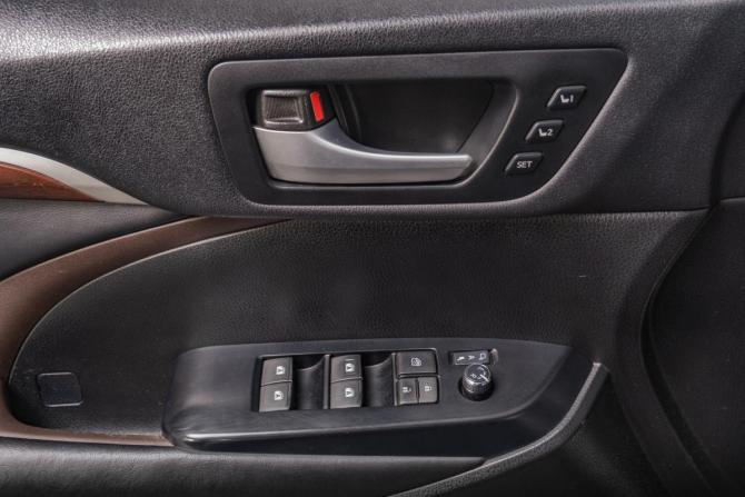 Toyota Highlander III (XU50) с пробегом 2014 года, цена 2 999 000 рублей, 140000 км, внедорожник, Автокод Объявления