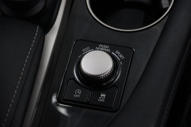 Lexus RX IV с пробегом 2016 года, цена 4 095 170 рублей, 86672 км, внедорожник, Автокод Объявления