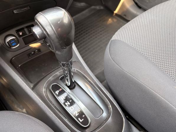 Kia Rio II Рестайлинг с пробегом 2011 года, цена 529 000 рублей, 304126 км, хэтчбек, Автокод Объявления