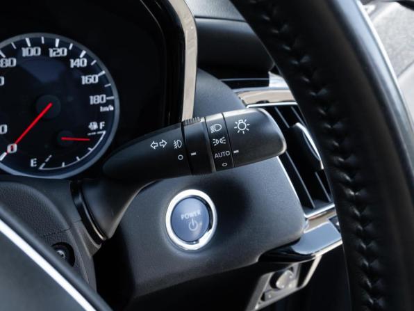 Toyota Crown XV (S220) с пробегом 2019 года, цена 3 190 000 рублей, 119999 км, седан, Автокод Объявления