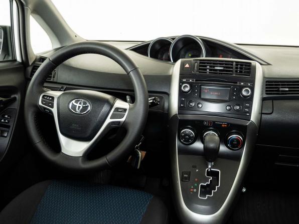 Toyota Verso I Рестайлинг с пробегом 2014 года, цена 1 148 000 рублей, 234404 км, компактвэн, Автокод Объявления