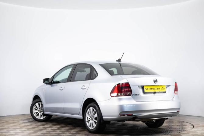 Volkswagen Polo V Рестайлинг с пробегом 2017 года, цена 1 399 000 рублей, 283540 км, седан, Автокод Объявления