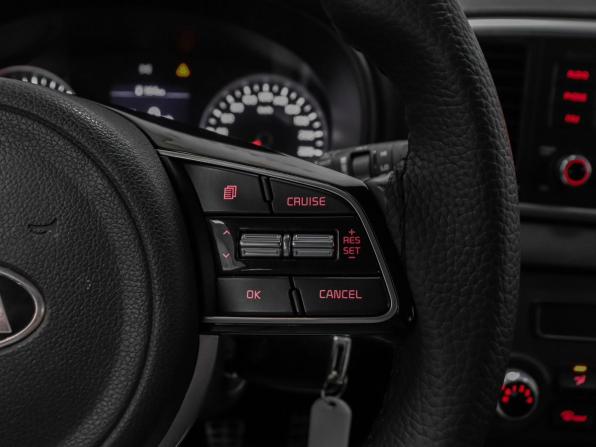 Kia Sportage IV Рестайлинг с пробегом 2018 года, цена 2 399 000 рублей, 102038 км, внедорожник, Автокод Объявления