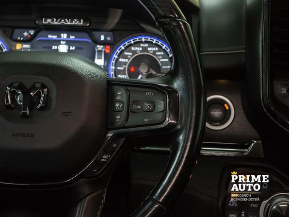 Ram 1500 V с пробегом 2022 года, цена 9 499 000 рублей, 32151 км, offers.body_type.unknown, Автокод Объявления