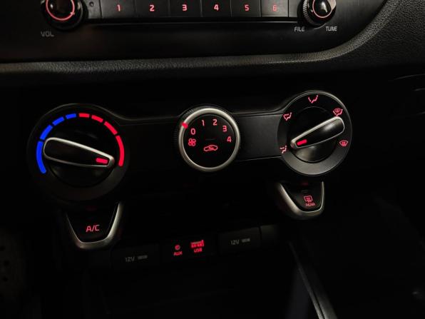 Kia Rio IV с пробегом 2019 года, цена 1 700 000 рублей, 55411 км, хэтчбек, Автокод Объявления