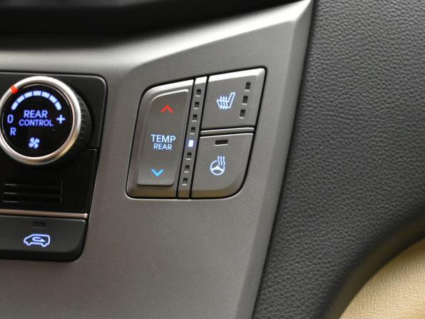 Hyundai H-1 II Рестайлинг 2 с пробегом 2019 года, цена 3 150 000 рублей, 114688 км, минивэн, Автокод Объявления