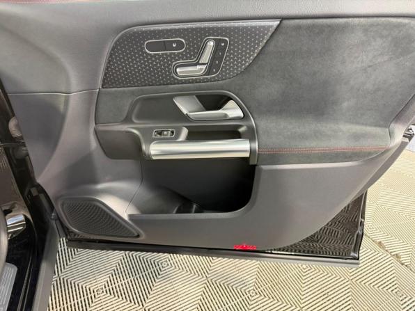 Новый Mercedes-Benz GLA II (H247) Рестайлинг 2025 года, цена 6 100 000 рублей, внедорожник, Автокод Объявления