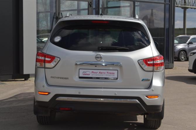 Nissan Pathfinder IV с пробегом 2015 года, цена 1 850 000 рублей, 146000 км, внедорожник, Автокод Объявления