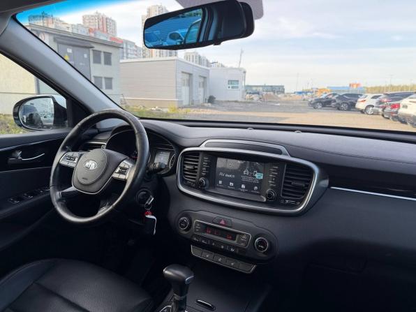 Kia Sorento III Prime Рестайлинг с пробегом 2018 года, цена 2 515 000 рублей, 127000 км, внедорожник, Автокод Объявления