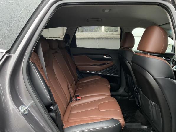 Hyundai Santa Fe IV Рестайлинг с пробегом 2021 года, цена 3 639 000 рублей, 83982 км, внедорожник, Автокод Объявления