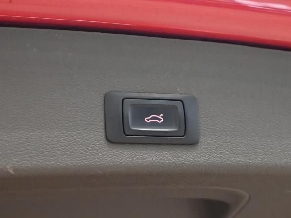 Audi Q5 I (8R) Рестайлинг с пробегом 2013 года, цена 1 700 000 рублей, 230419 км, внедорожник, Автокод Объявления