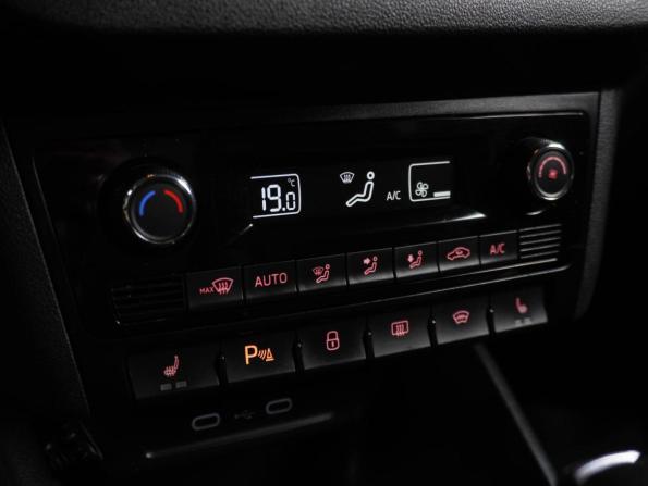 Volkswagen Polo VI с пробегом 2022 года, цена 1 489 000 рублей, 155428 км, лифтбек, Автокод Объявления
