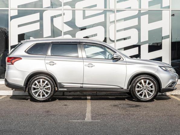 Mitsubishi Outlander III Рестайлинг 2 с пробегом 2015 года, цена 1 590 000 рублей, 151884 км, внедорожник, Автокод Объявления