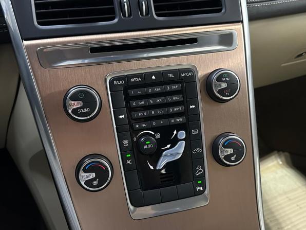 Volvo XC60 I Рестайлинг с пробегом 2014 года, цена 1 750 000 рублей, 193037 км, внедорожник, Автокод Объявления
