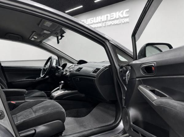 Honda Civic VIII Рестайлинг с пробегом 2010 года, цена 880 000 рублей, 268672 км, седан, Автокод Объявления