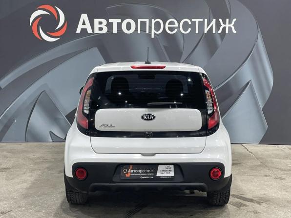 Kia Soul II Рестайлинг с пробегом 2017 года, цена 1 330 000 рублей, 150110 км, хэтчбек, Автокод Объявления