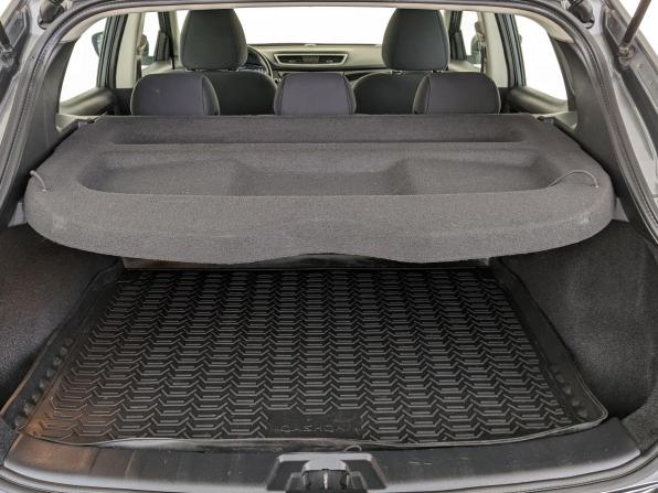 Nissan Qashqai II с пробегом 2015 года, цена 1 699 000 рублей, 76716 км, внедорожник, Автокод Объявления