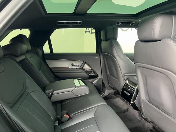 Land Rover Range Rover Sport III с пробегом 2024 года, цена 14 500 000 рублей, 5922 км, внедорожник, Автокод Объявления