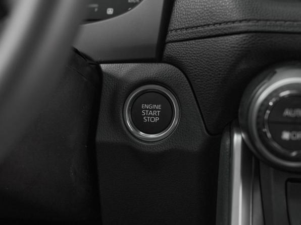 Toyota RAV4 V (XA50) с пробегом 2025 года, цена 4 250 000 рублей, 43 км, внедорожник, Автокод Объявления