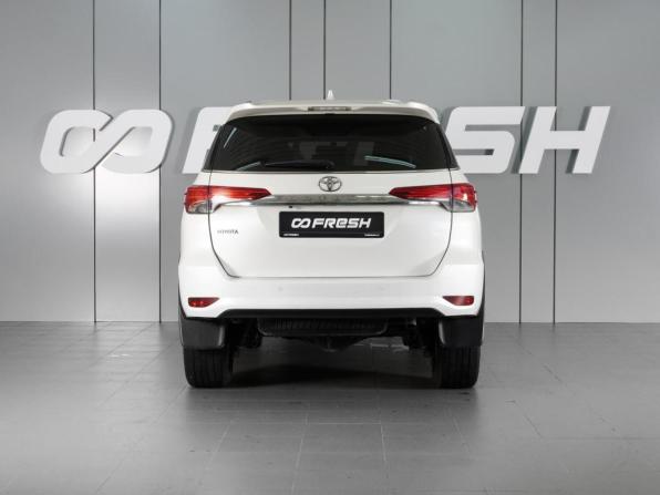 Toyota Fortuner II с пробегом 2018 года, цена 3 228 000 рублей, 120287 км, внедорожник, Автокод Объявления