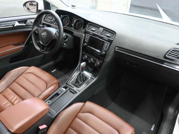 Volkswagen Golf VII с пробегом 2013 года, цена 1 429 900 рублей, 237557 км, хэтчбек, Автокод Объявления