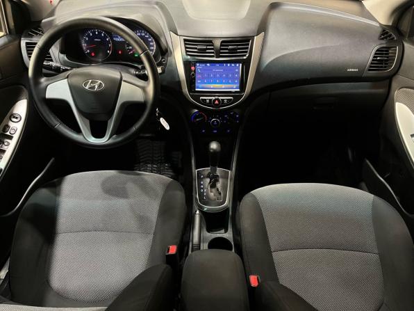 Hyundai Solaris I с пробегом 2013 года, цена 730 000 рублей, 236322 км, седан, Автокод Объявления