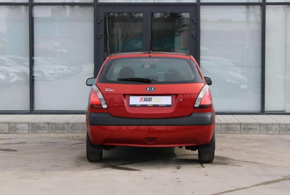 Kia Rio II Саратов  - изображение 7