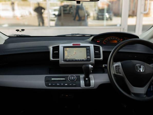 Honda Freed I с пробегом 2010 года, цена 950 000 рублей, 182003 км, компактвэн, Автокод Объявления