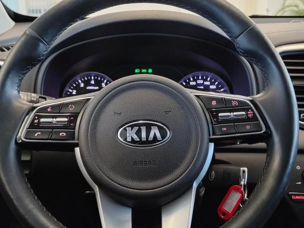 Kia Sportage IV Рестайлинг с пробегом 2018 года, цена 2 170 000 рублей, 119839 км, внедорожник, Автокод Объявления